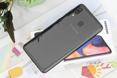Bán Samsung A20 giá chỉ 3tr890k trả trước 0đ