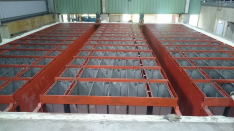 Chuyên thiết kế lắp đặt máy làm đá cây giá rẻ chất lượng