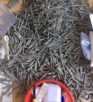 Vít lắp đặt cửa nhôm