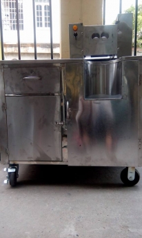 Máy ép nước mía bàn dài hai cây 157