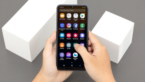Samsung Galaxy A10 - Giá rẻ không tưởng