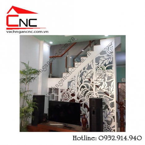 Thi công vách ngăn cầu thang đẹp cắt cnc tại Tân Quy Q7