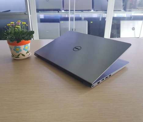 Dell Vostro 5459 Core i5| 4gb| 500gb| 14in| Vga rời 2gb phù hợp gaming, đồ họa và văn phòng - Máy đẹ