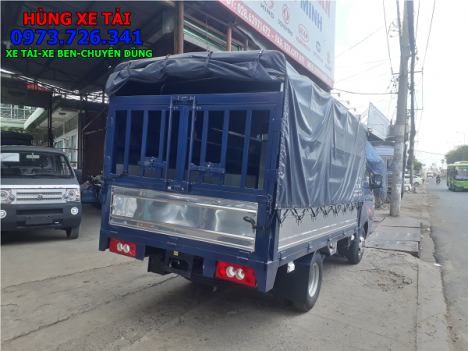 Xe tải JAC 1t25 thùng kín mở cửa hông dài 3m2.