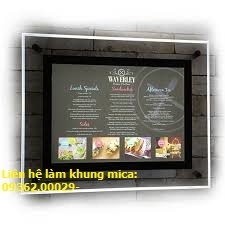Những mẫu khung mica treo tường sử dụng nhiều