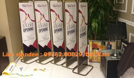 Ưu điểm của các sản phẩm Standee chân sắt