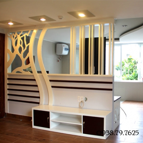 Chiêm ngưỡng vẻ đẹp vách ngăn giữa phòng khách và bếp từ gỗ