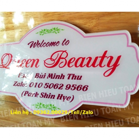 Ưu điểm của các loại biển open close treo cửa bằng mica