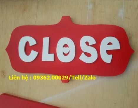 Ưu điểm của các loại biển open close treo cửa bằng mica