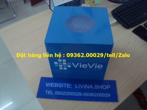 Hòm thư góp ý treo tường màu trắng sữa