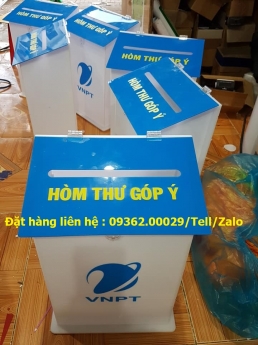 Hòm thư góp ý treo tường màu trắng sữa