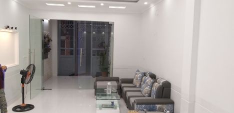 Bán gấp nhà riêng mới xây rất đẹp. Quận Đống Đa.SĐCC. Giá 3,95 tỷ