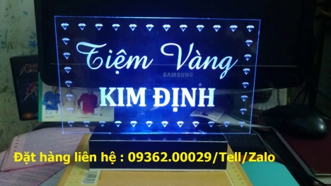 Chữ mica phát sáng- Gia công các loại chữ mica