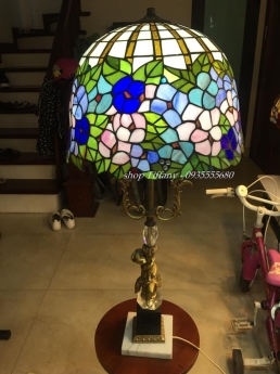 Đèn Bàn Tiffany Hoa Đậu Tía Mỹ Cổ