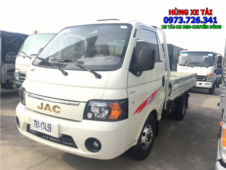 Xe tải JAC 1 tấn máy dầu thùng dài 3m2.