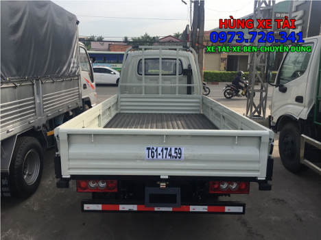 Xe tải JAC 1 tấn máy dầu thùng dài 3m2.