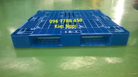 Pallet nhựa kê hàng thực phẩm chống ẩm mốc