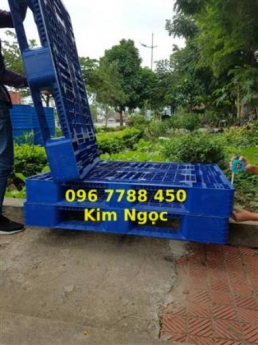 Pallet nhựa kê hàng thực phẩm chống ẩm mốc