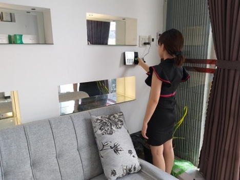Lắp đặt máy chấm công vân tay giá rẻ cho Quầy Thuốc Tây - Cửa Hàng Spa tại Kiên Giang 