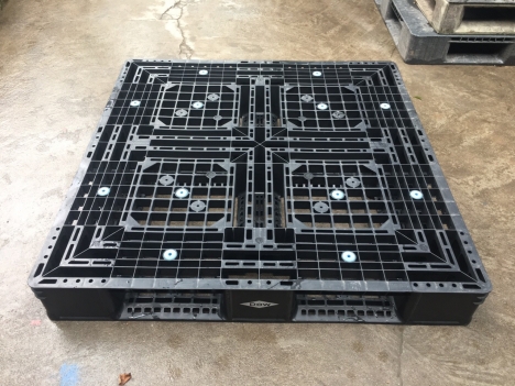 Pallet nhựa 1 mặt, 2 mặt, pallet kê hàng chất lượng tốt