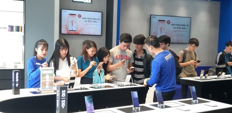 Samsung khai trương thử nghiệm cửa hàng trải nghiệm lớn nhất tại Bình Dương
