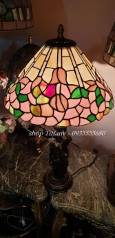 Đèn bàn Tiffany xưa của Pháp họa tiết hoa tuy líp
