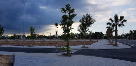 Đất nền cách biển 2km gần trường học, bệnh viện, tiện Kinh Doanh, đầu tư