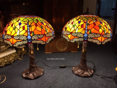 Đôi đèn Tiffany họa tiết chuồn chuồn