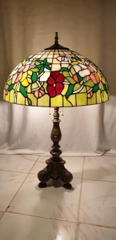 Đèn bàn Tiffany hoa mẫu đơn