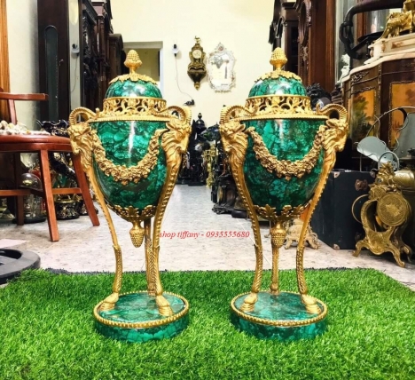 Bình sứ nhập ngoại đẹp tuyệt vời.
