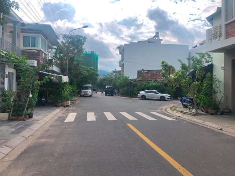 Bán lô đất trống mặt tiền B1 VCN Phước Hải, 80m2, xây dựng tự do