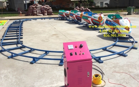 Đồ chơi trẻ em:Ô Tô Điện Đụng, Xe Lửa Con Ngưa Kéo, Xe Lửa Con Vịt...