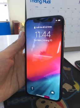 Dĩ An bán iPhone X 64g đen đẹp 98 góp 0d dễ dàng