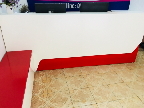 Thanh lý quầy bàn lễ tân