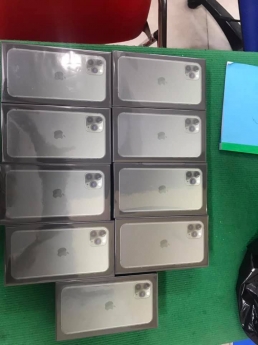IPhone 11 pro max ZA mới trả góp đưa trước 11.7tr