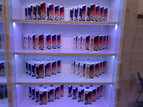 Samsung A50s 64g 6,790k tại Tablet Plaza Dĩ An 6-10/10/19