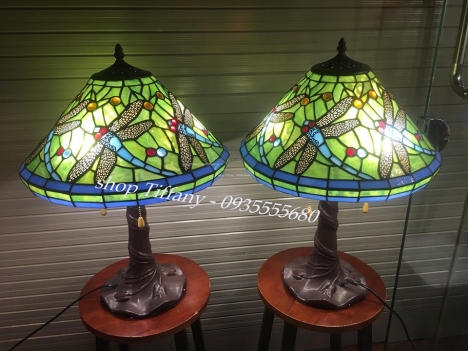 Đôi đèn Tiffany họa tiết chuồn chuồn