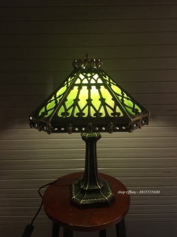 Đèn tiffany kiểu mới độc lạ.