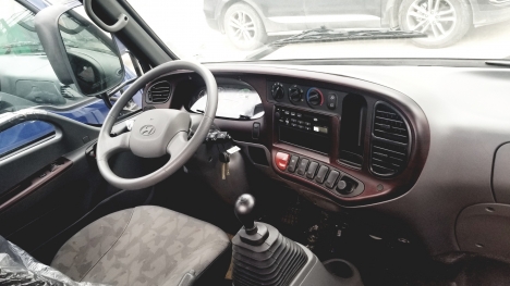 Xe tải HYUNDAI 2,5 Tấn thùng dài 4m3 giá Tốt