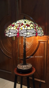 Đèn chuồn chuồn Tiffany Mỹ.