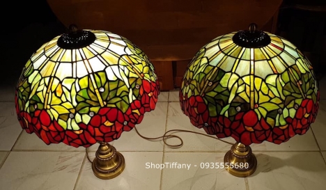 Đèn bàn Tiffany hoa chân đồng Pháp