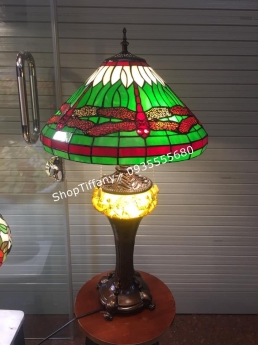 Đèn Tiffany chuồn đỏ hai thân họa tiết mới lạ