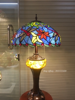 Đèn tiffany hai thân chuồn sen.