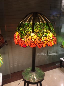 Đèn Tiffany hoa sen phiên bản cổ.