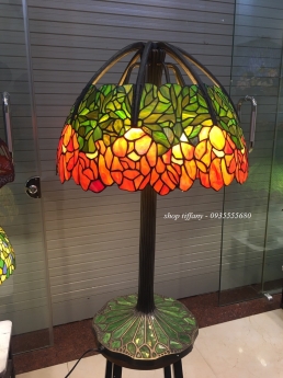 Đèn Tiffany hoa sen phiên bản cổ.