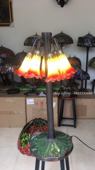 Đèn Tiffany hoa sen phiên bản cổ.