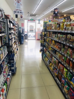 Cho thuê mặt bằng tầng trệt 23B Tôn Đức Thắng Quận 1 Dt: 5.5x20m2