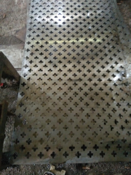tôn đột lỗ, tôn đục lỗ, thép đục lỗ,sàng đột lỗ,..