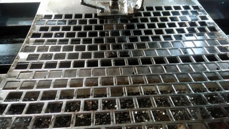 tôn đột lỗ, tôn đục lỗ, thép đục lỗ,sàng đột lỗ,..