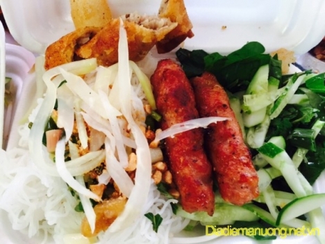Quán Bún Nem Nướng Ngon Quận 8